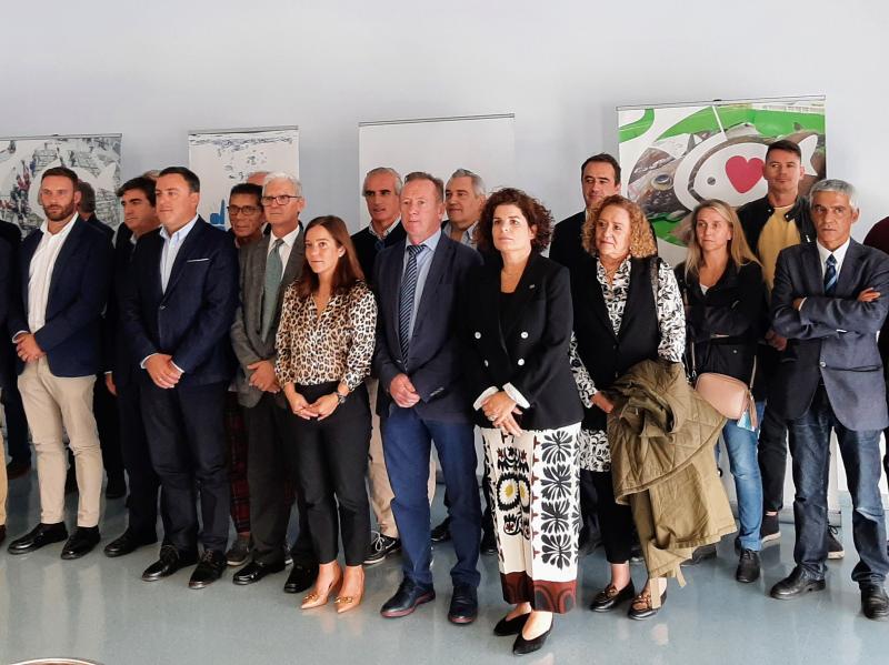 María Rivas expresa el respaldo del Gobierno al sector pesquero coruñés frente a la implantación de 87 zonas de veda en aguas comunitarias
